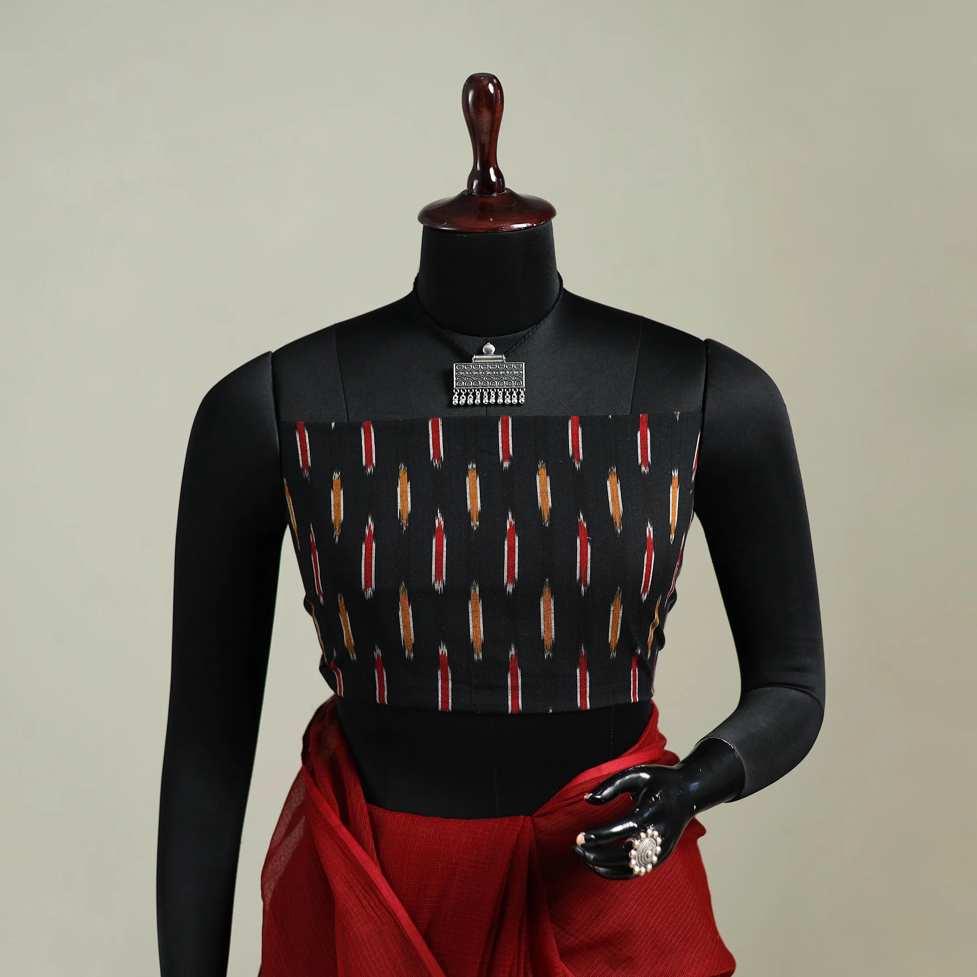 Red - Nazaakat Kota Doria Cotton Plain Saree with Blouse & Jewellery Set 96 - Image 2
