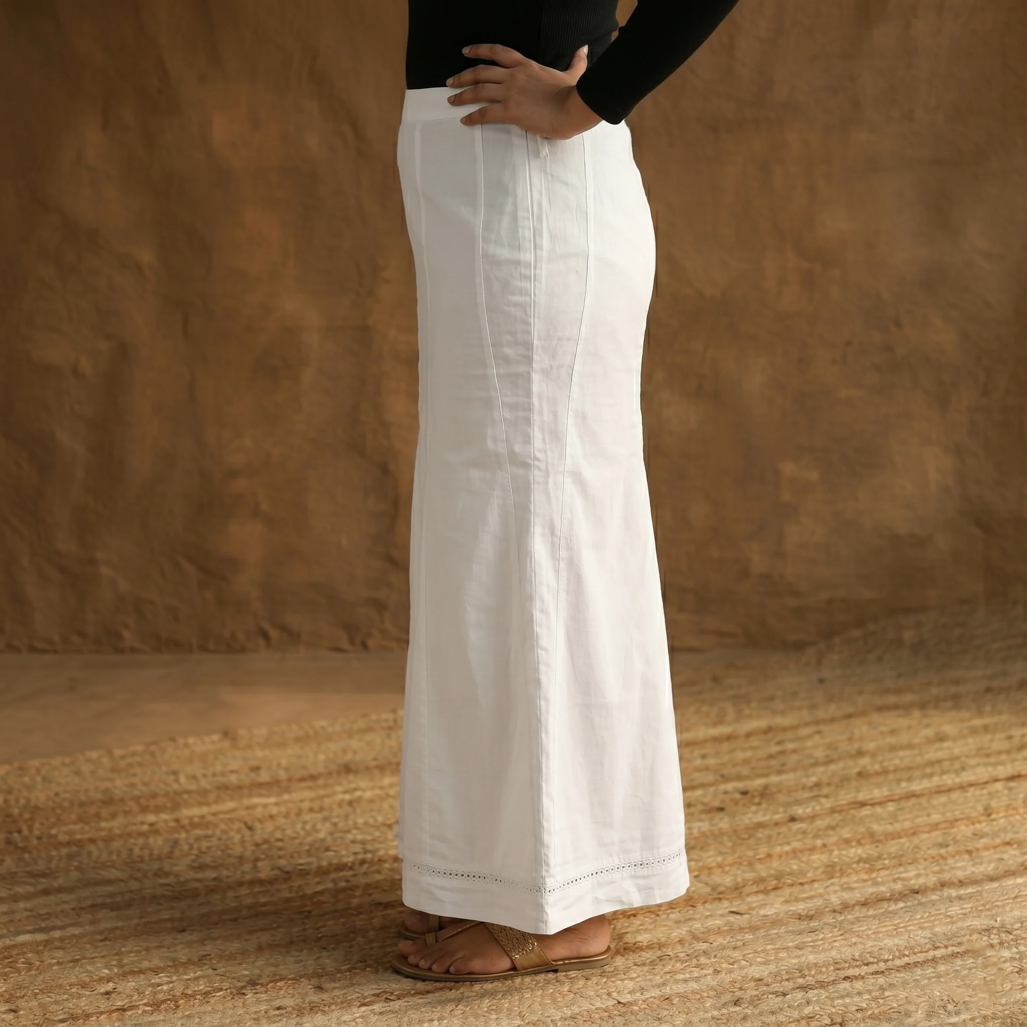 White - Plain Woven Cotton Lycra Inskirt 01 - Image 3