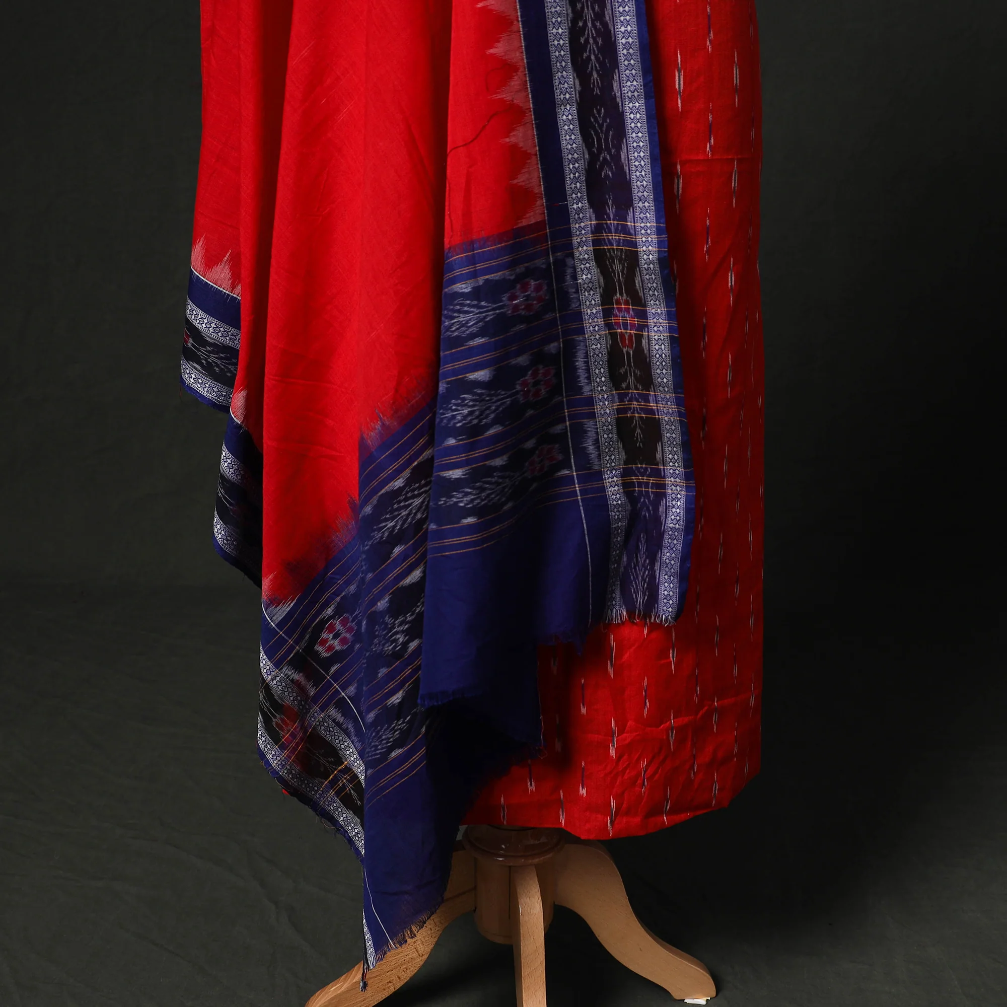 Pochampally Ikat Woven 2pc Cotton Unstitched Dress Material Kurta Set with Jewellery 07 - Image 4