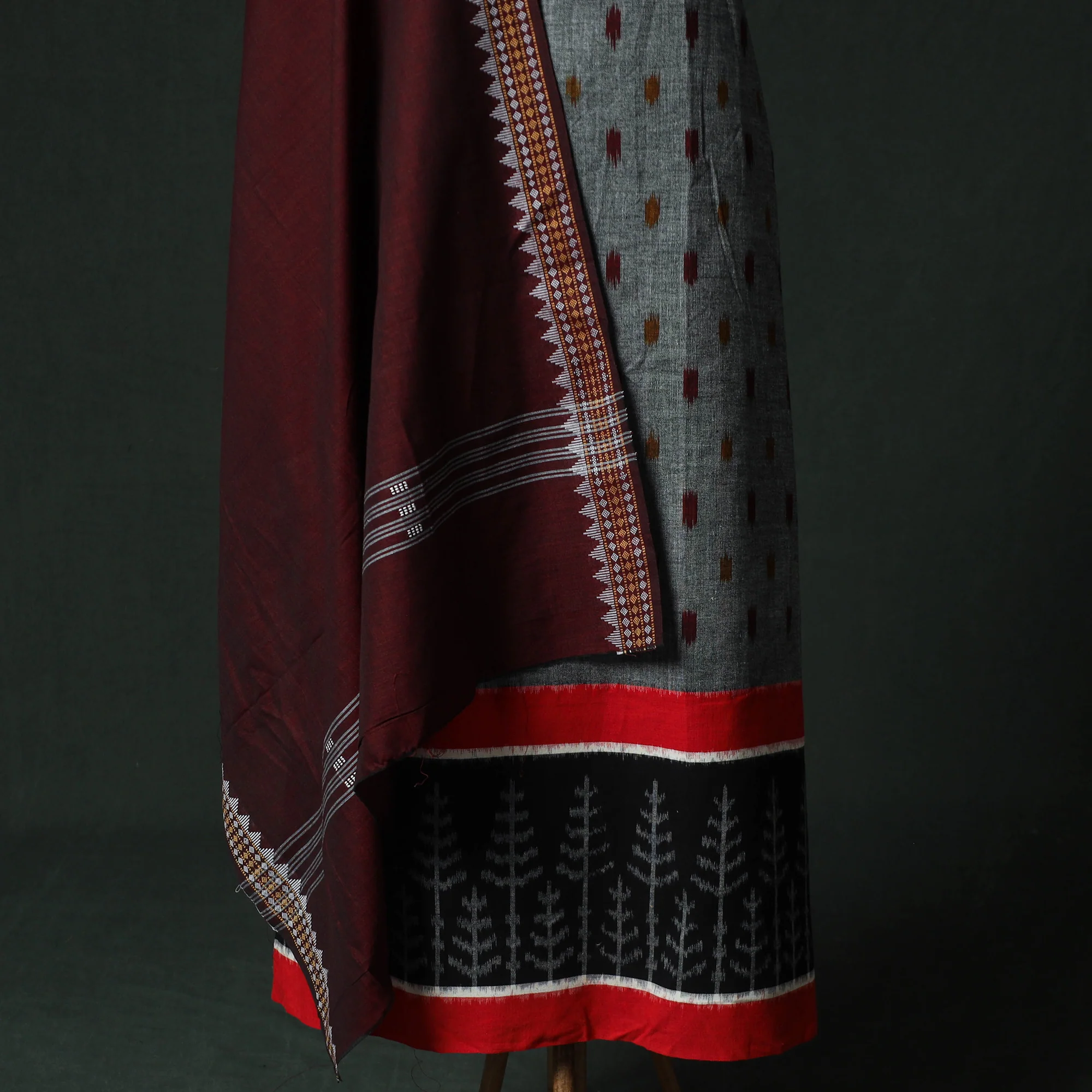Pochampally Ikat Woven 2pc Cotton Unstitched Dress Material Kurta Set with Jewellery 08 - Image 4