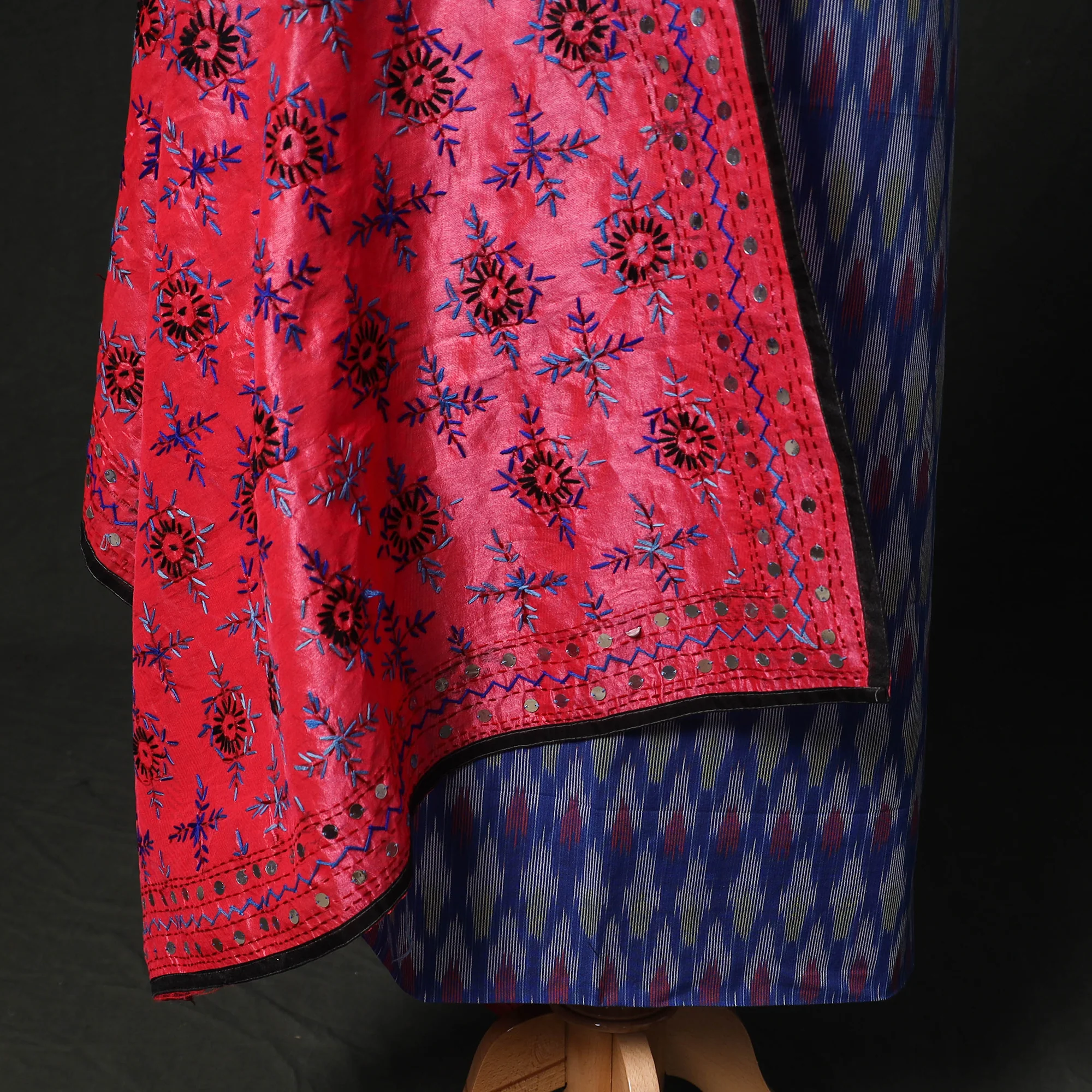 Pochampally Ikat Woven 2pc Cotton Unstitched Dress Material Kurta Set with Jewellery 12 - Image 4
