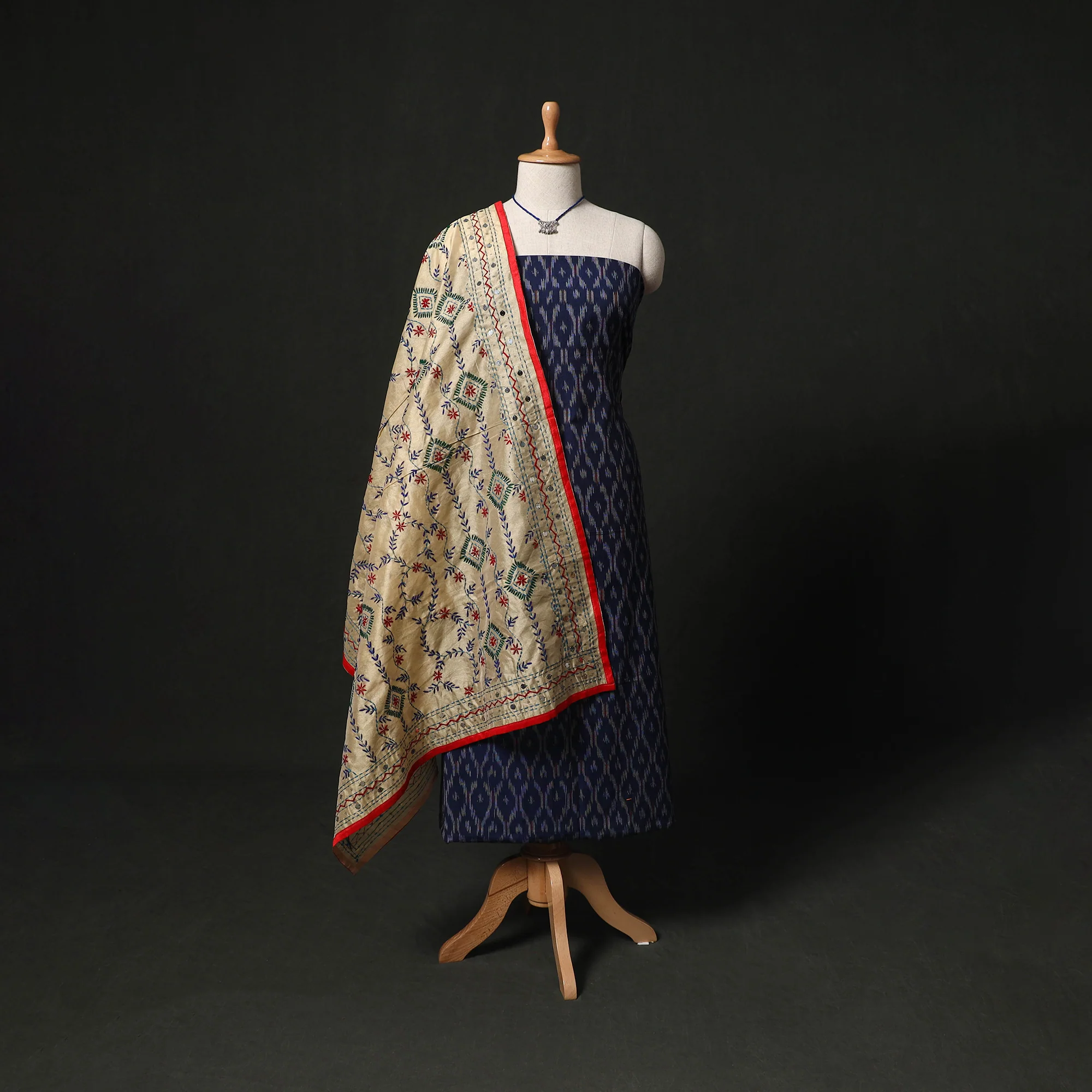 Pochampally Ikat Woven 2pc Cotton Unstitched Dress Material Kurta Set with Jewellery 15