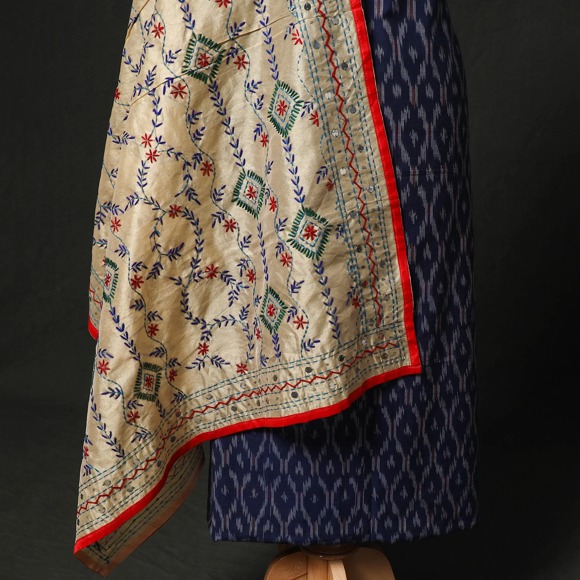 Pochampally Ikat Woven 2pc Cotton Unstitched Dress Material Kurta Set with Jewellery 15 - Image 4