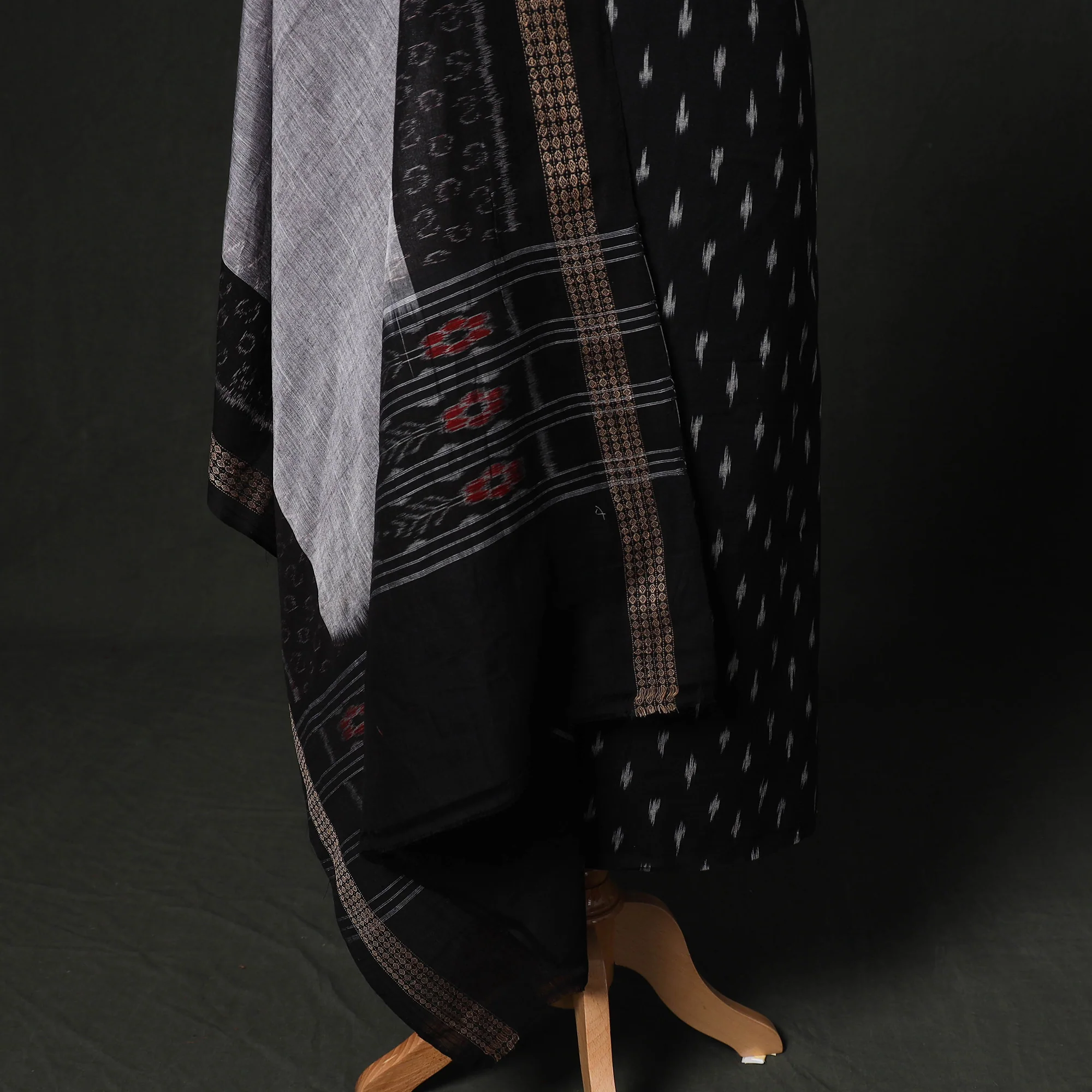 Pochampally Ikat Woven 2pc Cotton Unstitched Dress Material Kurta Set with Jewellery 22 - Image 4
