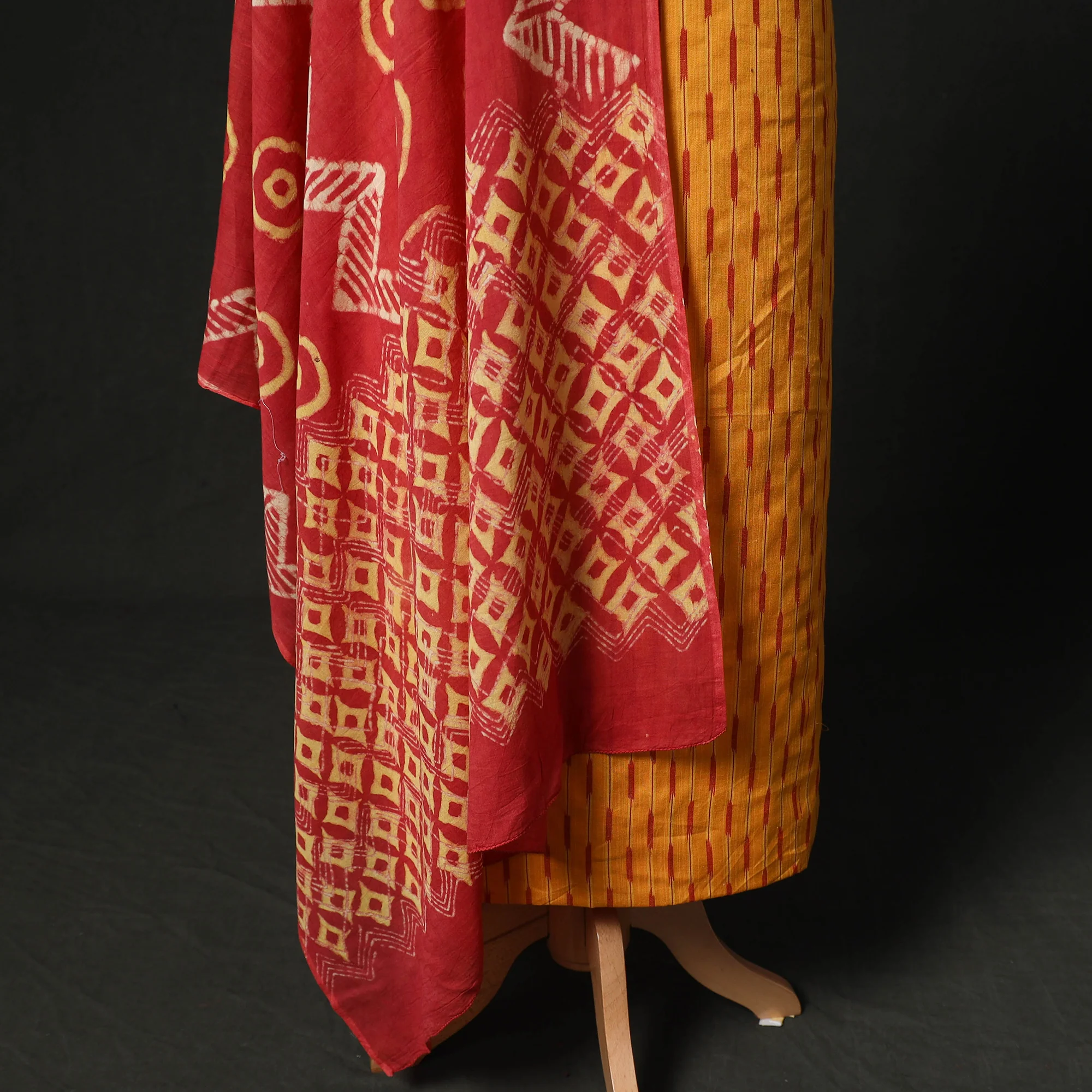 Pochampally Ikat Woven 2pc Cotton Unstitched Dress Material Kurta Set with Jewellery 24 - Image 4