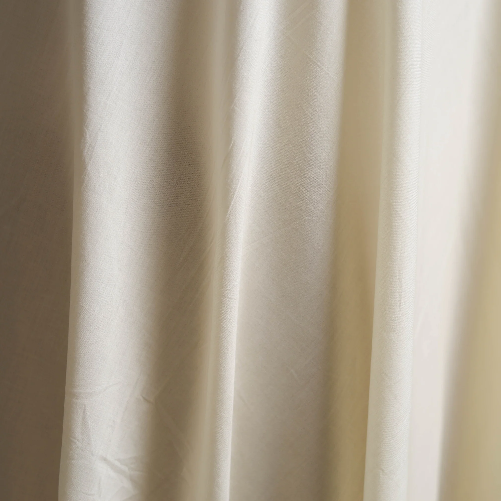 White - Prewashed Cotton Plain Fabric 32 - Image 3