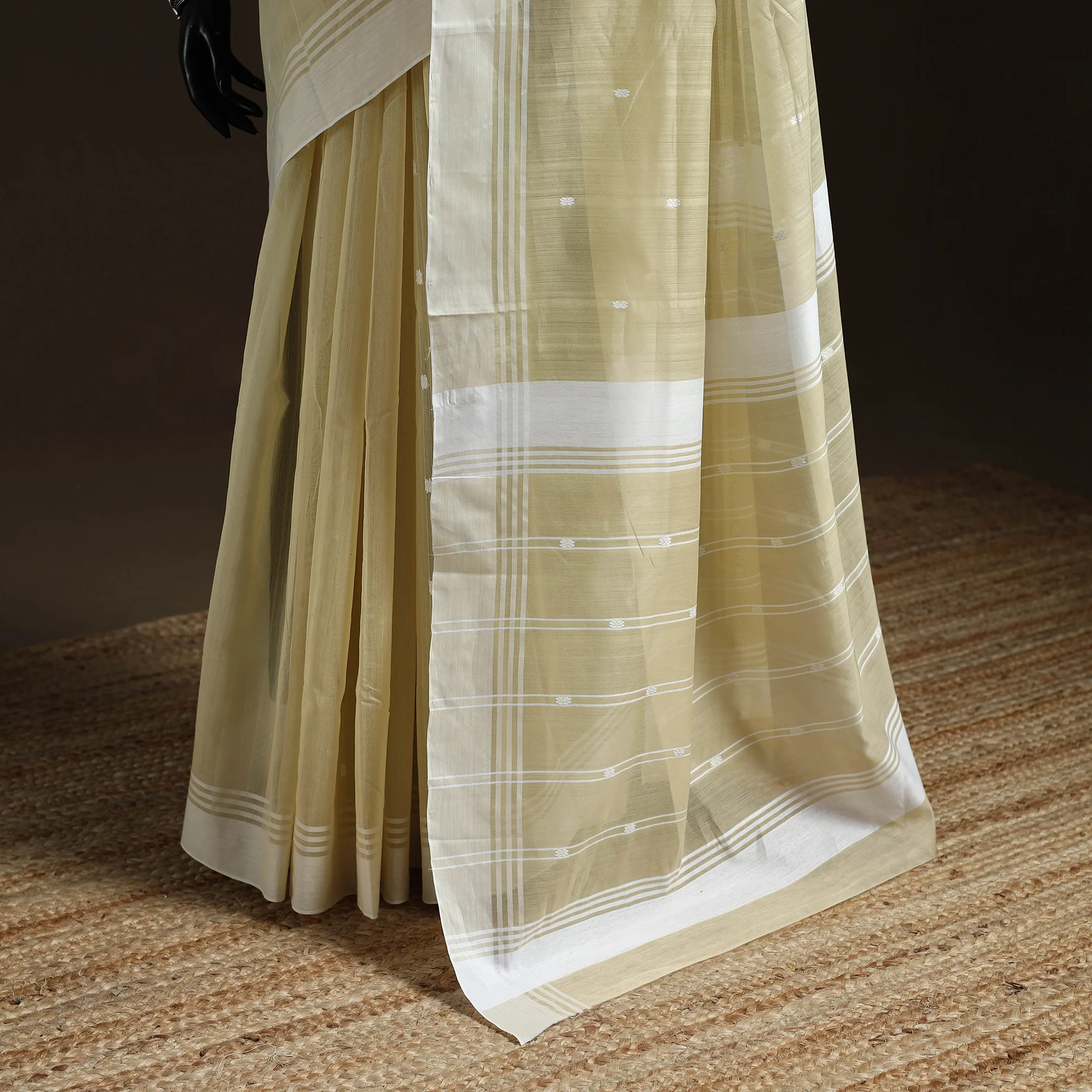 Beige - Pure Handloom Cotton Thread Buti Chanderi Saree 04 - Image 4