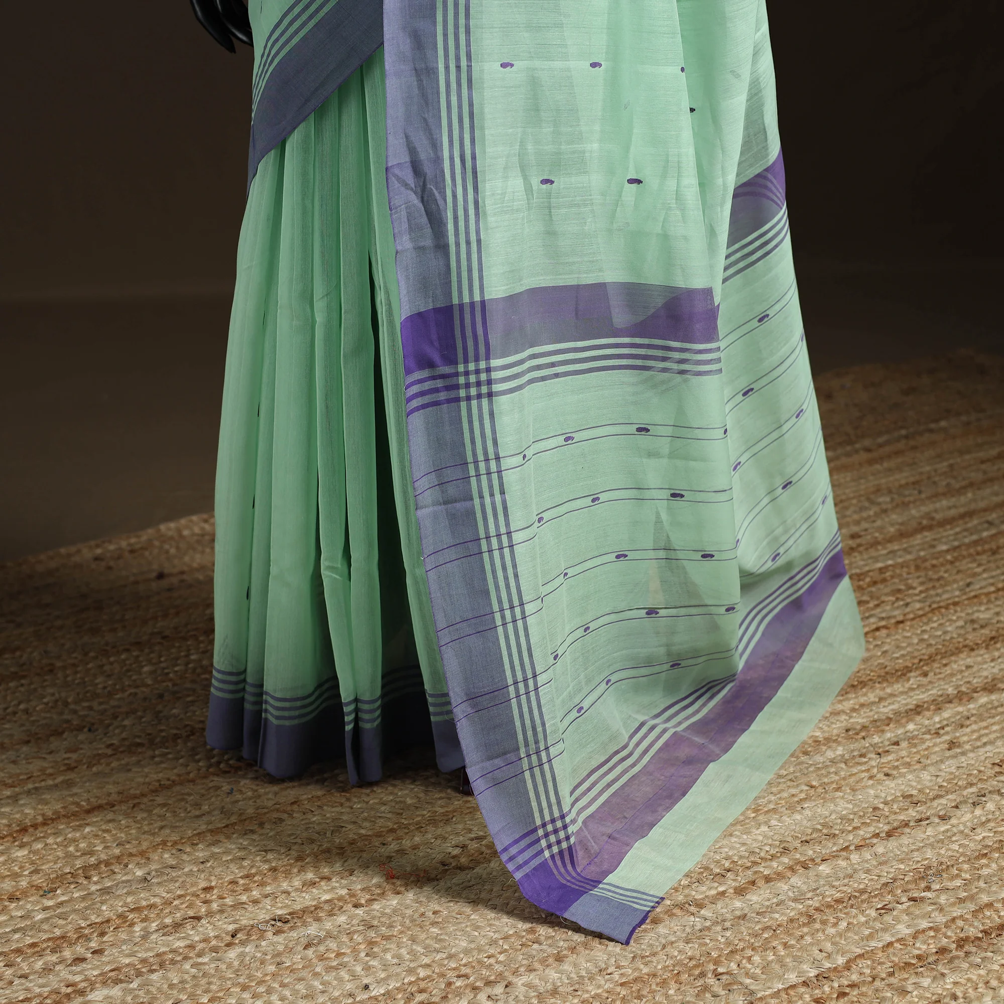 Green - Pure Handloom Cotton Thread Buti Chanderi Saree 08 - Image 4