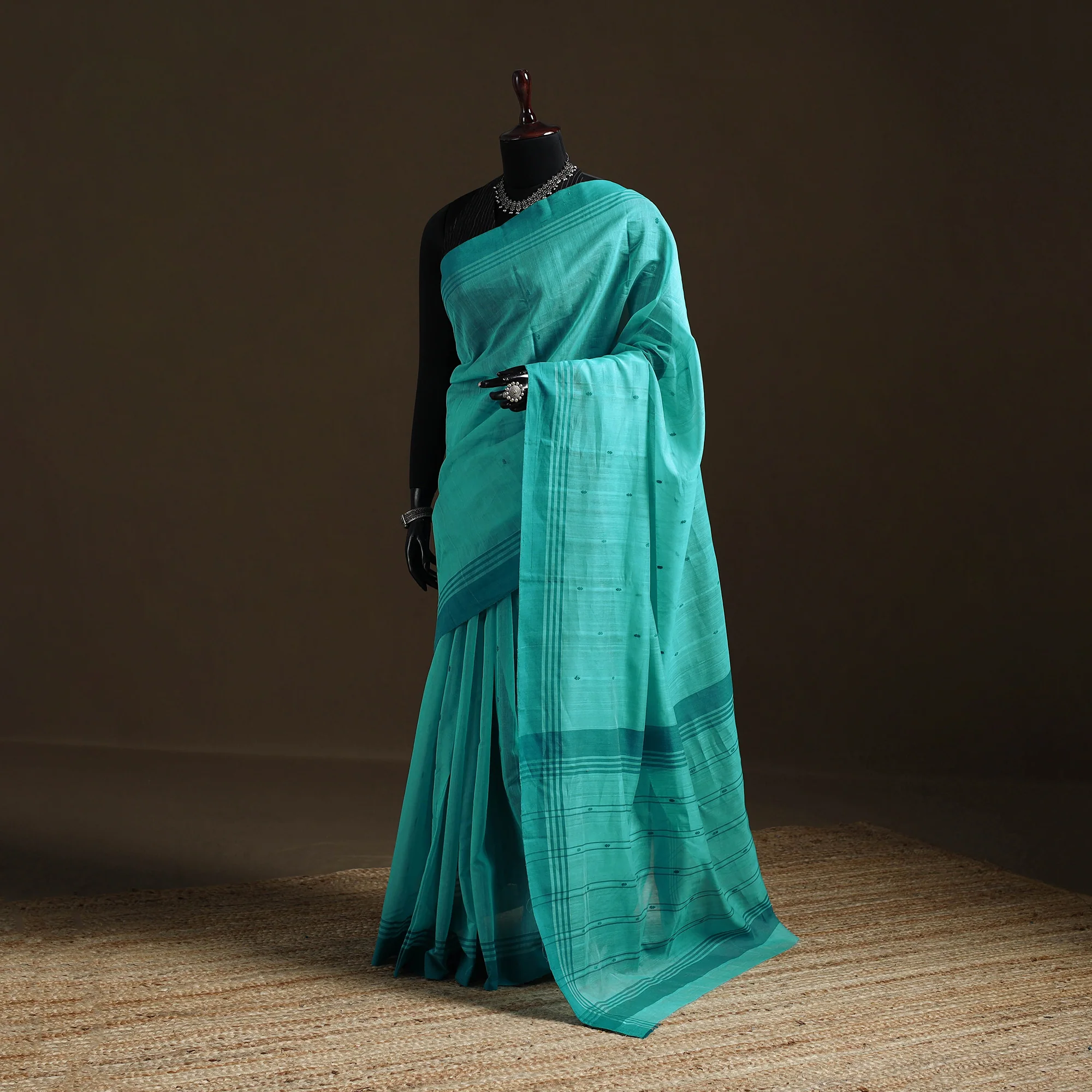 Green - Pure Handloom Cotton Thread Buti Chanderi Saree 11