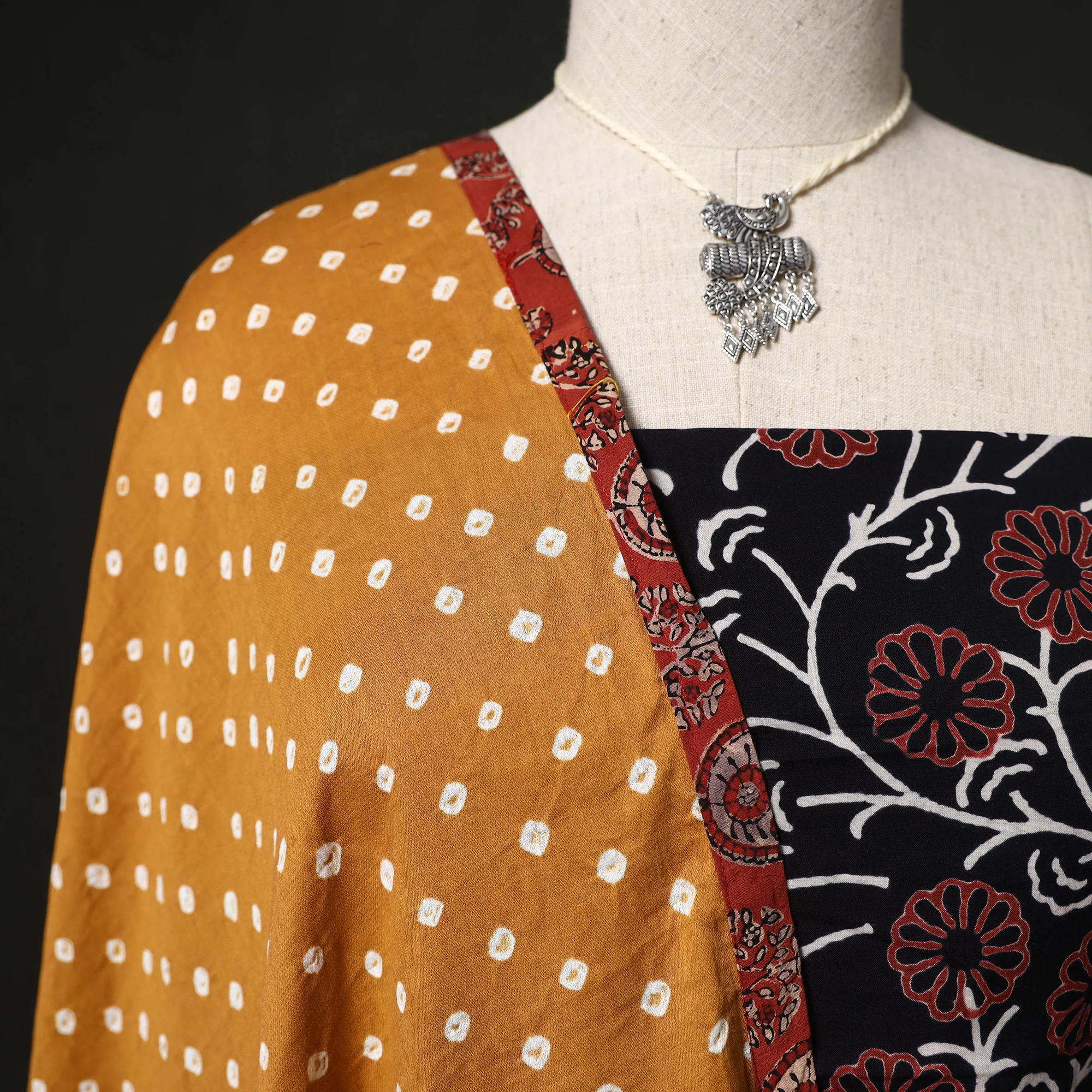 Sanganeri Hand Block Print 2pc Cotton Unstitched Dress Material Kurta Set with Jewellery 03 - Image 3