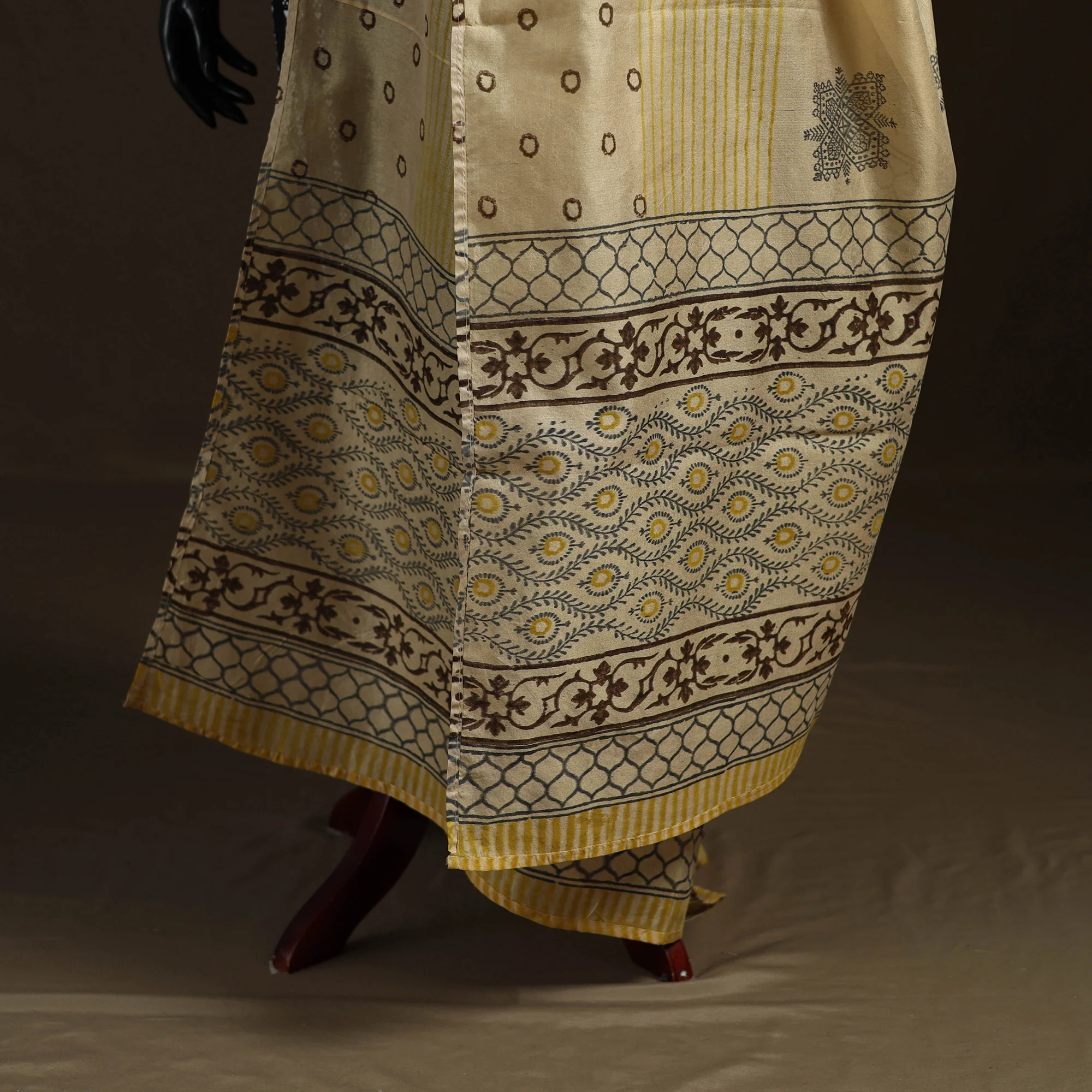 Sanganeri Hand Block Print Chanderi Silk Dupatta 49 - Image 4