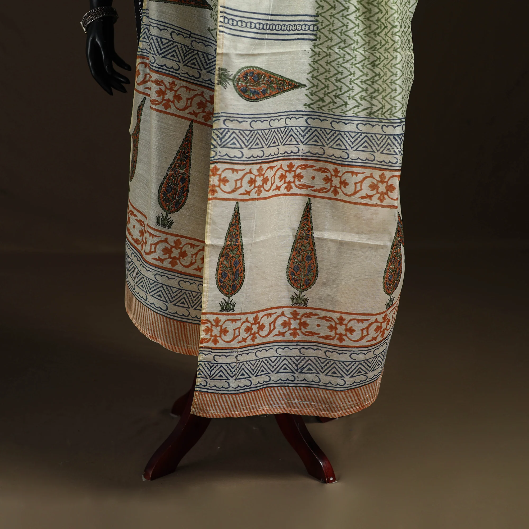 Sanganeri Hand Block Print Chanderi Silk Dupatta 51 - Image 4