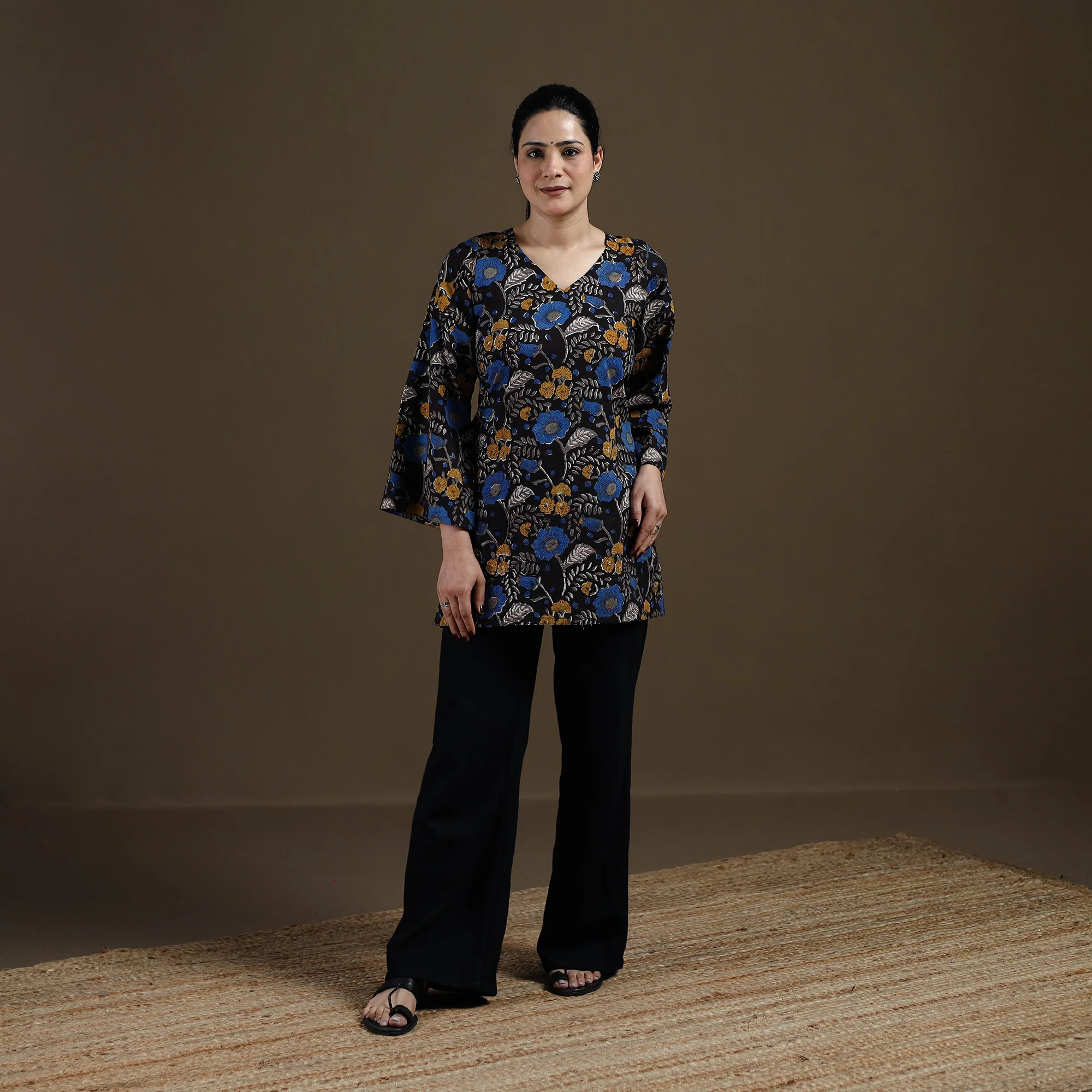 Black - Sanganeri Hand Block Print Cotton Short Kurta for women 01