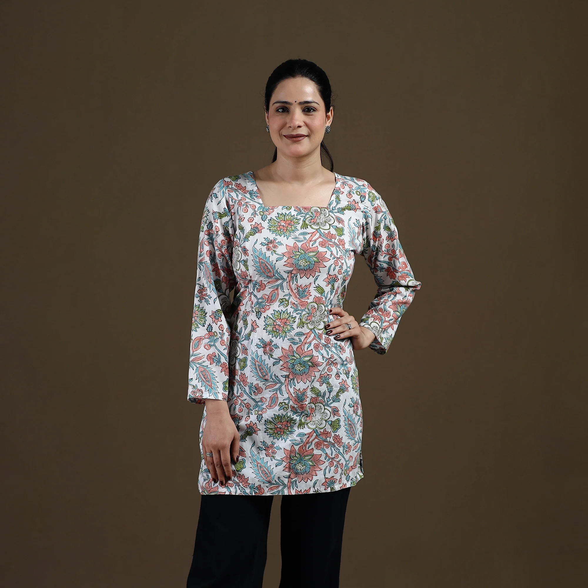 White - Sanganeri Hand Block Print Pure Mul Cotton Short Kurta for women 14 - Image 2