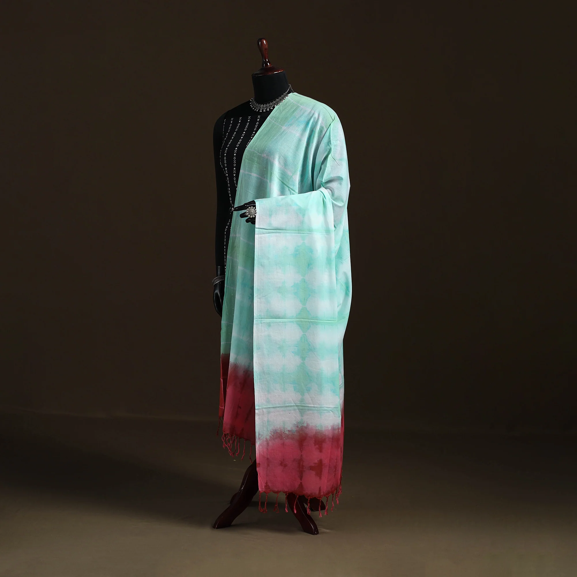 Shibori Tie-Dye Cotton Dupatta with Tassels 05