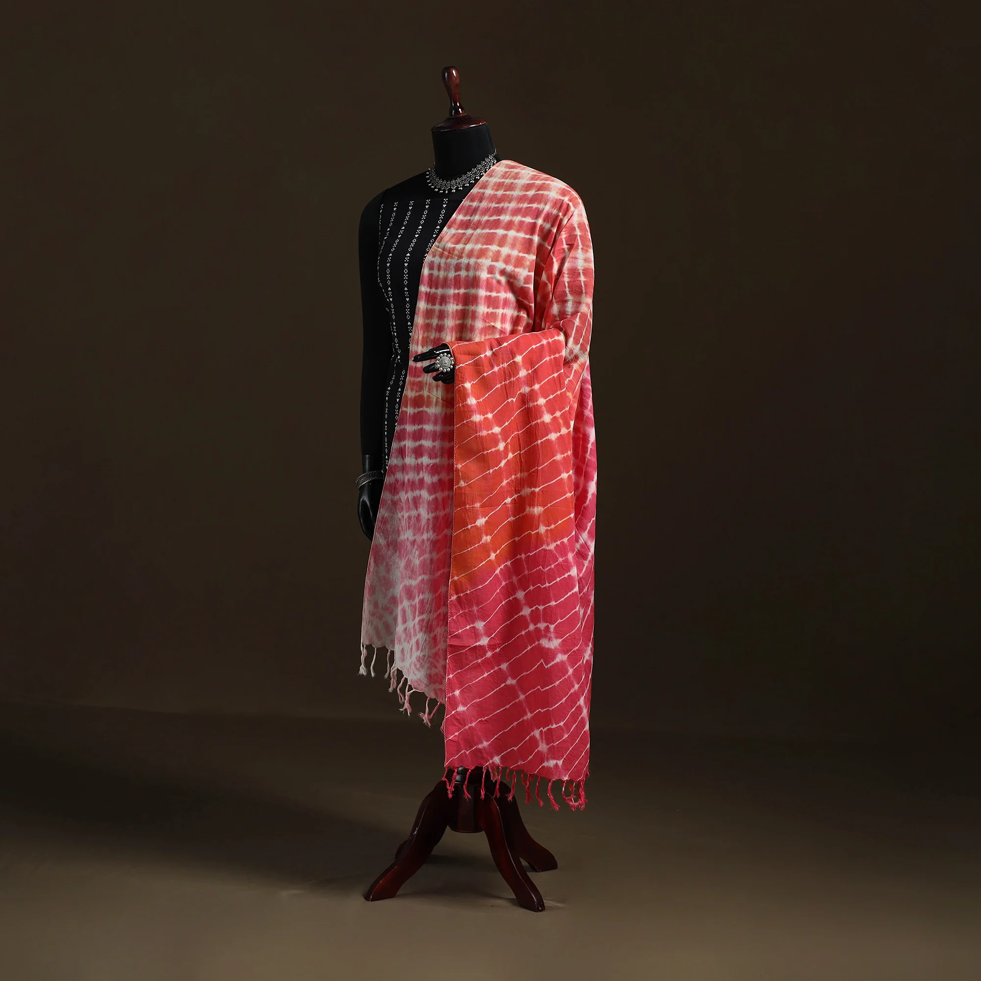 Shibori Tie-Dye Cotton Dupatta with Tassels 11