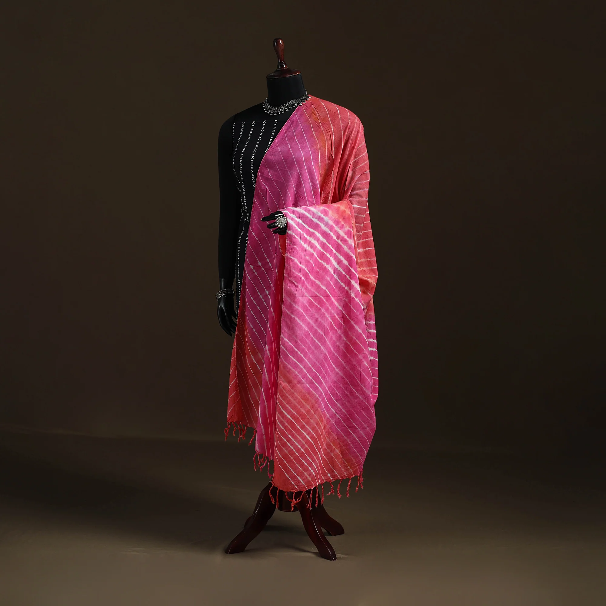 Shibori Tie-Dye Cotton Dupatta with Tassels 14
