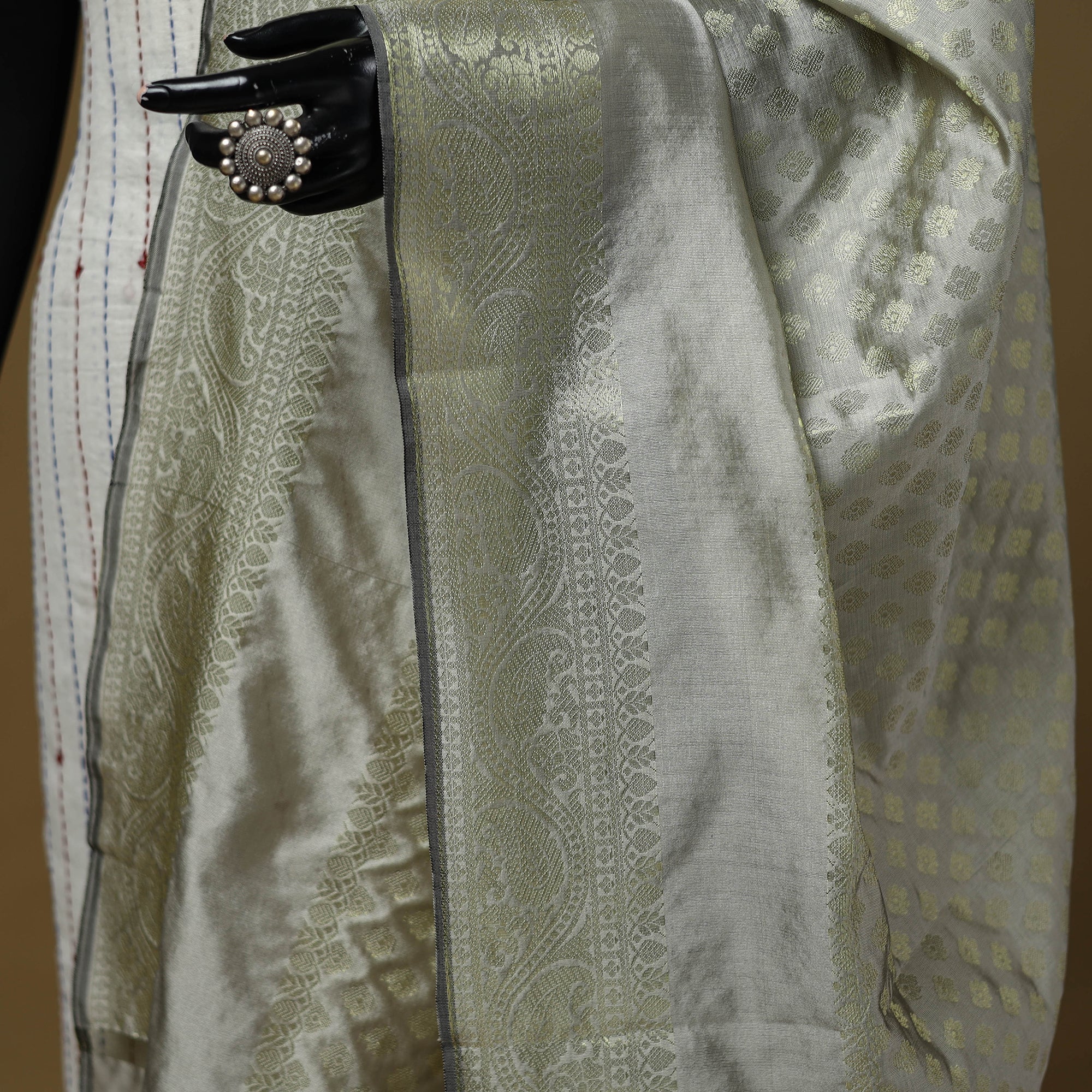 Zari Work Silk Banarasi Dupatta 21 - Image 3